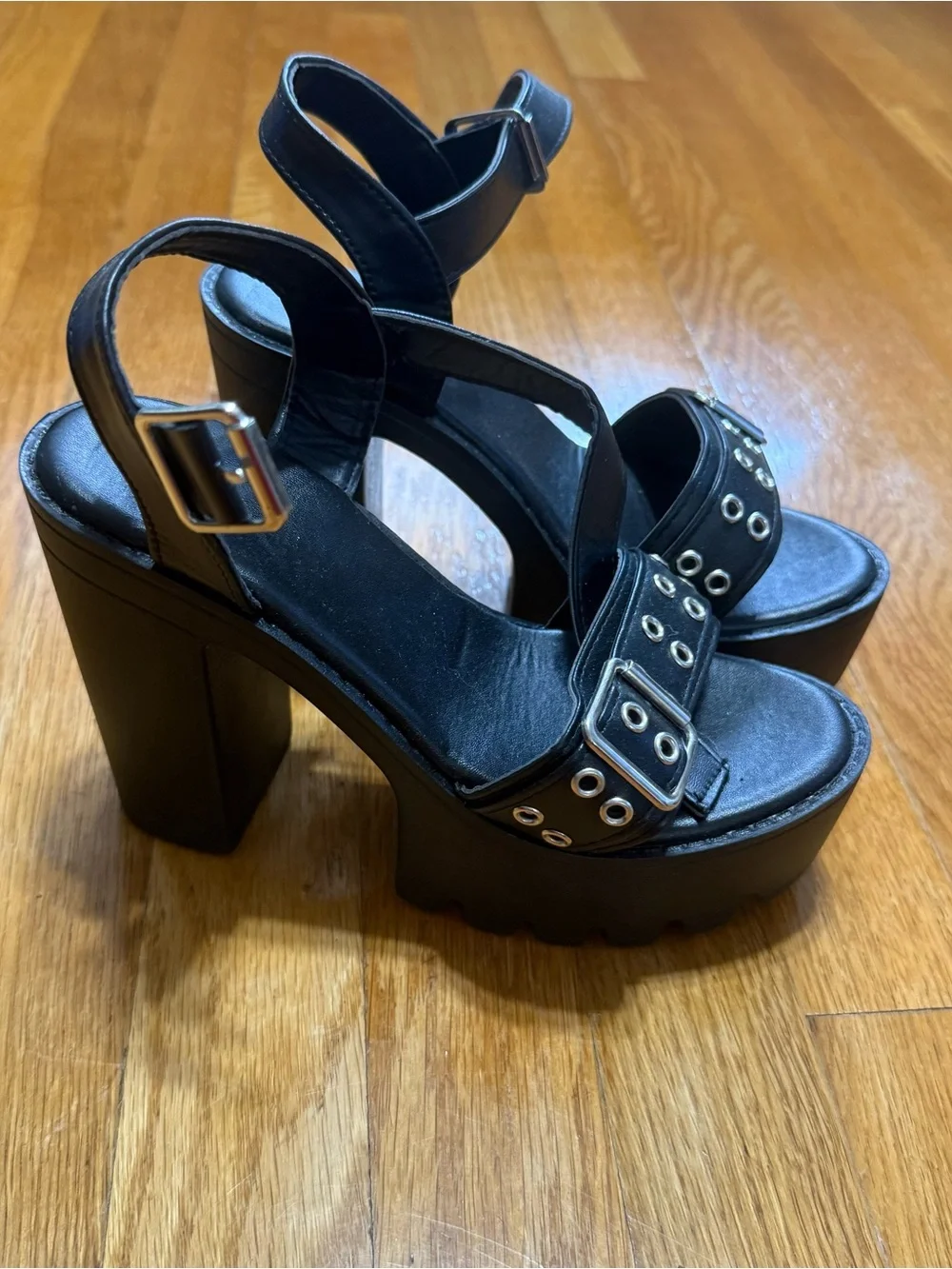 Black platform strap heels size 6
